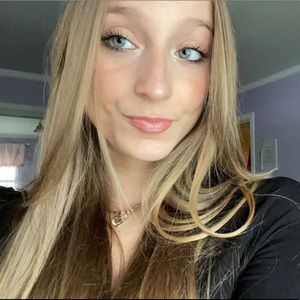 Meet your Posher, Liv